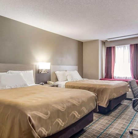 Quality Inn & Suites Grove City-Outlet Mall エクステリア 写真