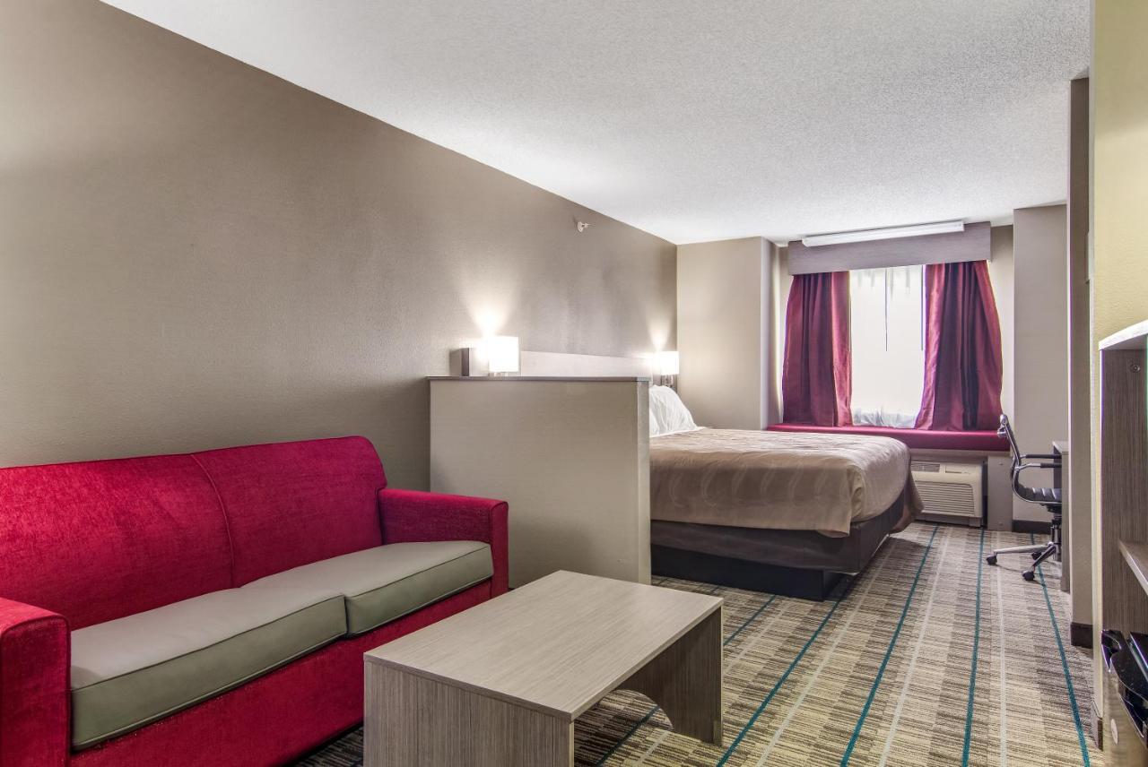 Quality Inn & Suites Grove City-Outlet Mall エクステリア 写真